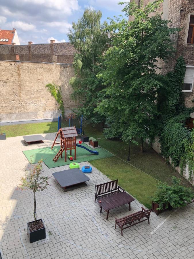 Bright, Spacious Apartment 3 bedroom, Garage Budapest Exterior foto