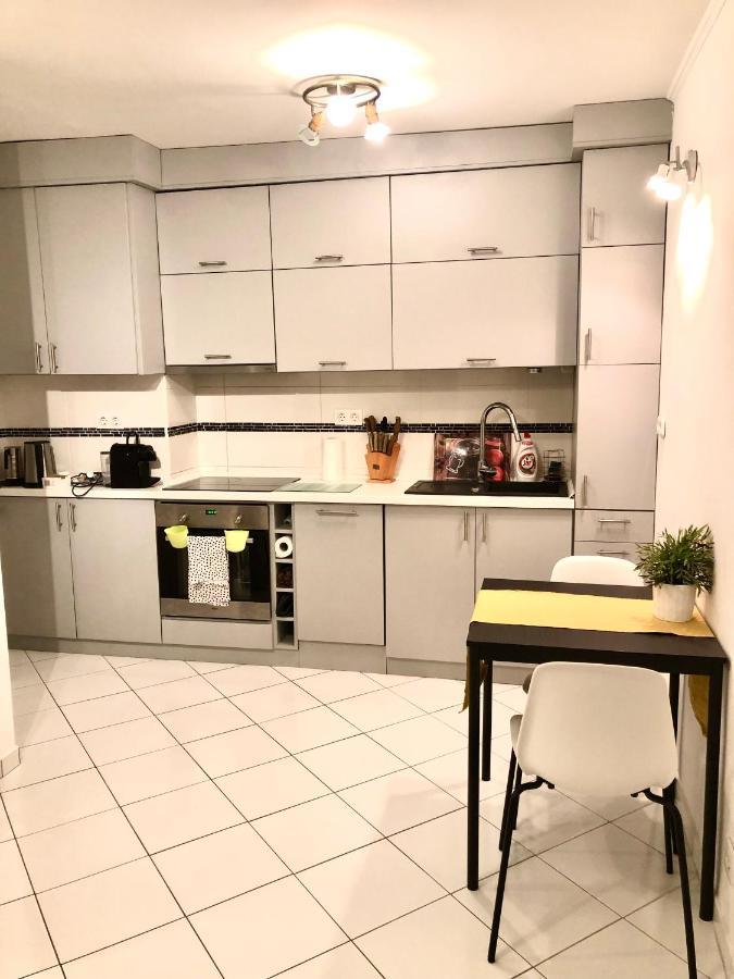 Bright, Spacious Apartment 3 bedroom, Garage Budapest Exterior foto